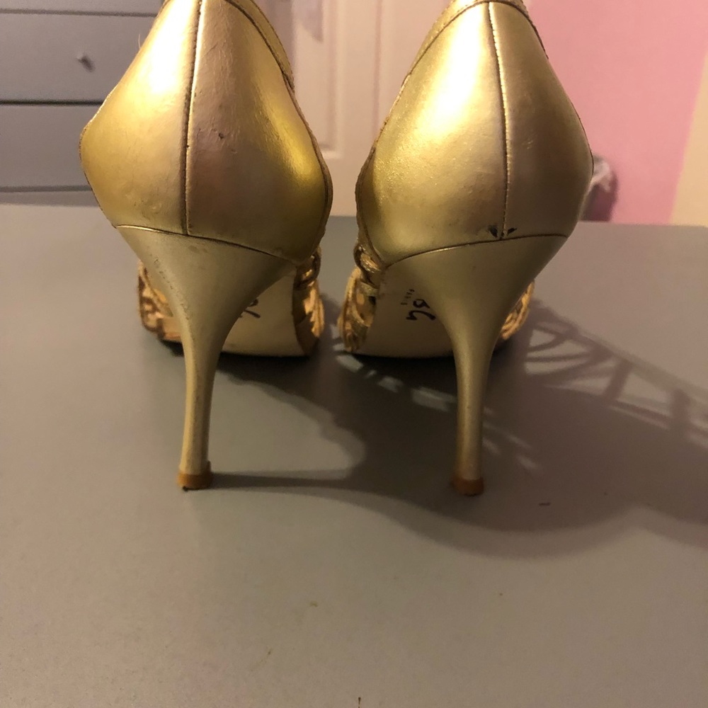 Shoes - Picture 2 of 2